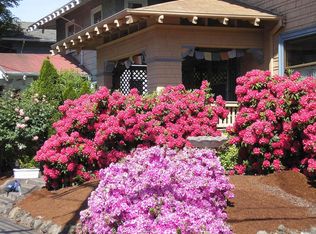 1633-1635 NE Couch St, Portland, OR 97232