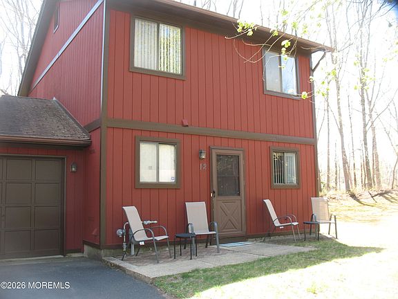 2nd image of 12 Pheasant Place