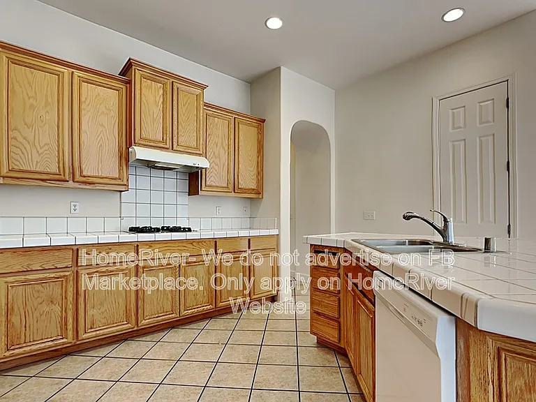 5809 Bridgecross Dr — Photo 2