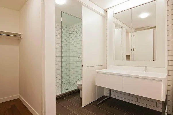 Rented by Keller Williams NYC | media 20