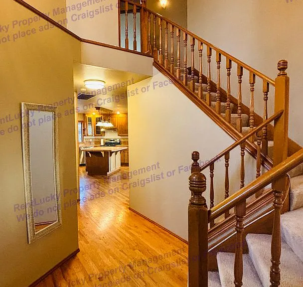5216 Ridge Dr NE — Photo 12