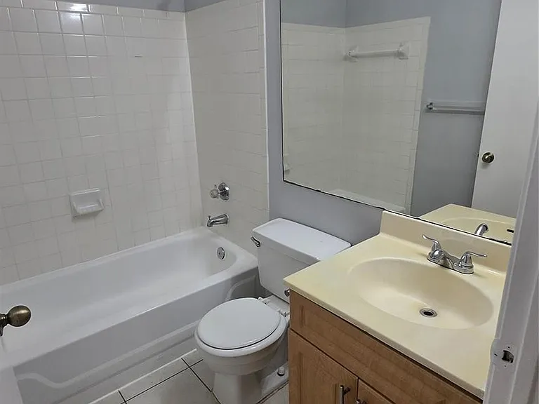 11205 W Atlantic Blvd #305 — Photo 25