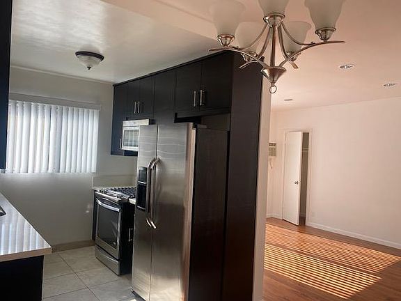 2nd image of 1231 N Genesee Ave APT 6