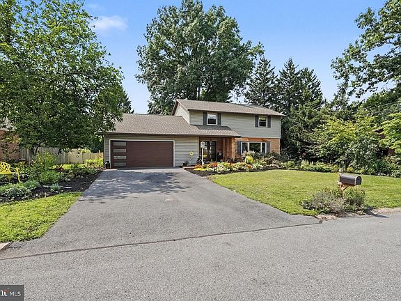 3rd image of 1080 Lambley Rd