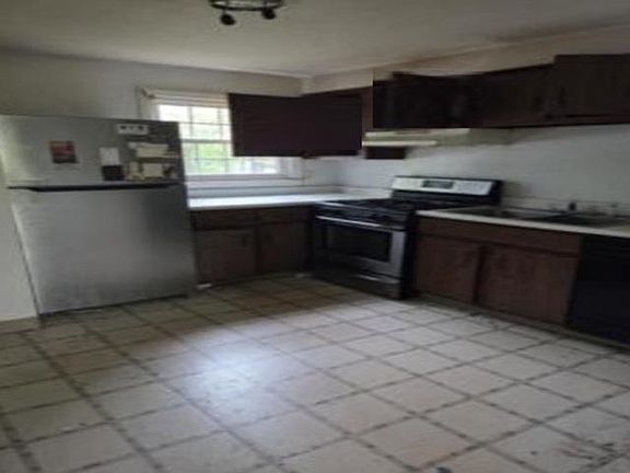 4th image of 22 Kern Drive