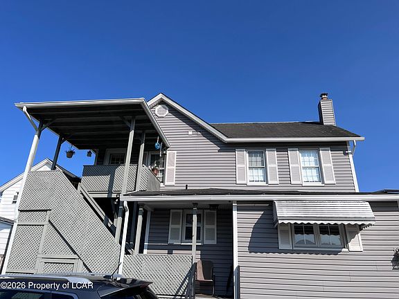 5th image of 105 Johnson St