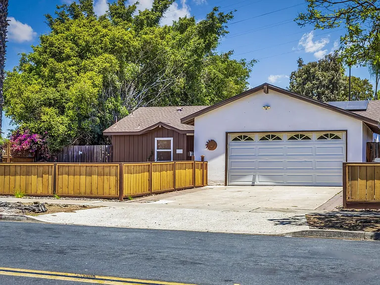 4191 Mount Everest Blvd — Photo 51