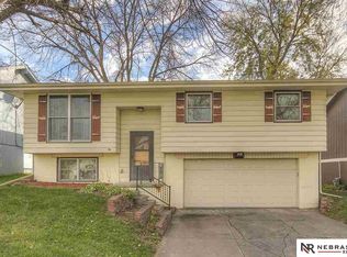 5041 S 49th St, Omaha, NE 68117