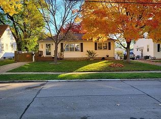 617 14th St, West Des Moines, IA 50265