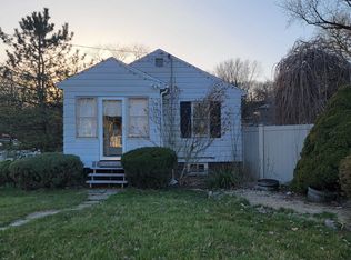 301 Arnold Rd, East Peoria, IL 61611