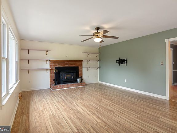4th image of 7427 Shirley Blvd