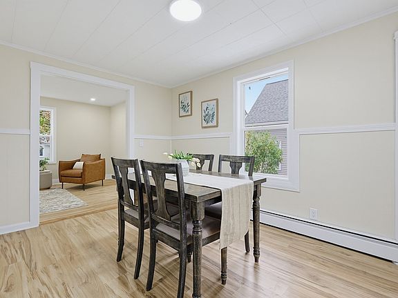 4th image of 6 Harris Ave