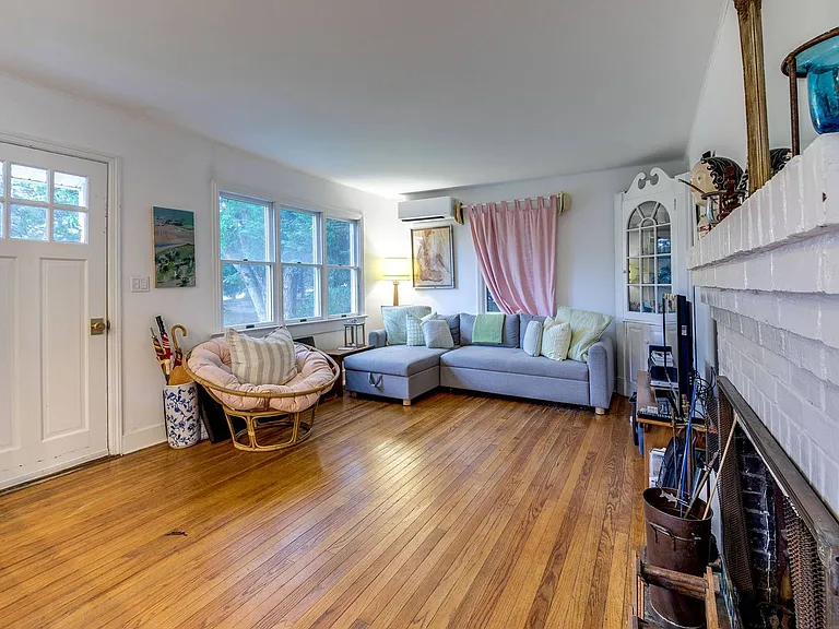 17 Beach Ave — Photo 7