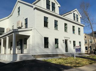 75 Court St #2C, Exeter, NH 03833