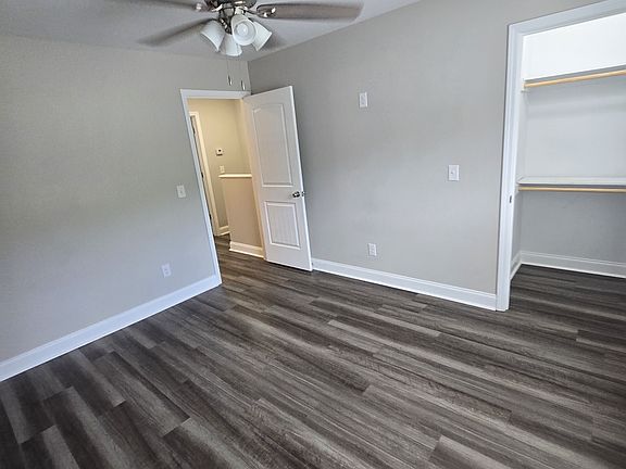 2nd image of 211 Liberty Dr #B