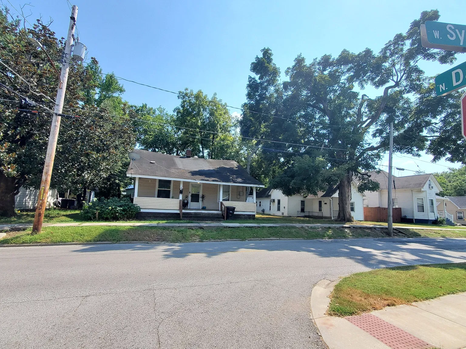 2 bed, 952 sqft, $865 — Photo 3