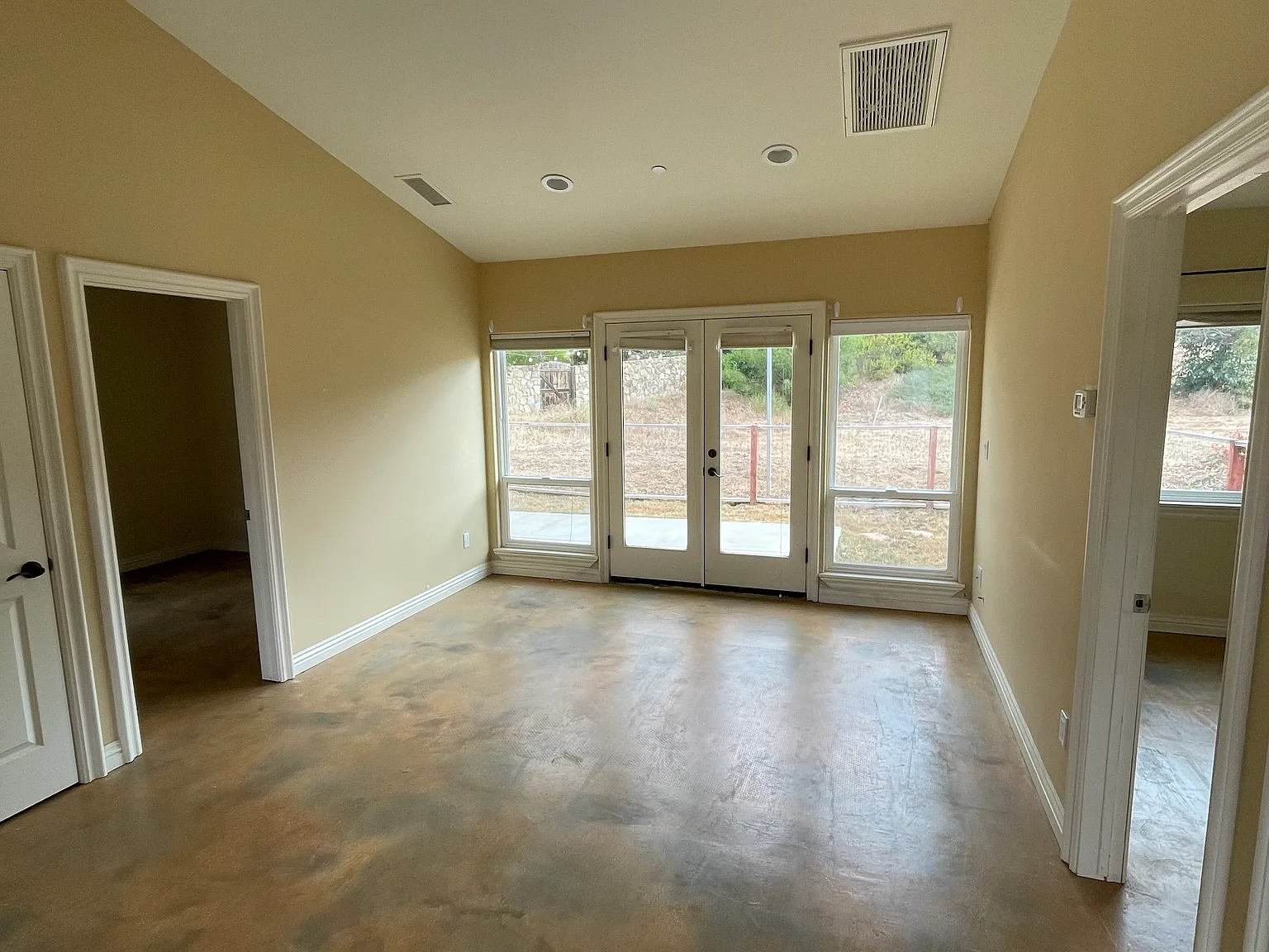 2 bed, 800 sqft, $2,750 — Photo 3