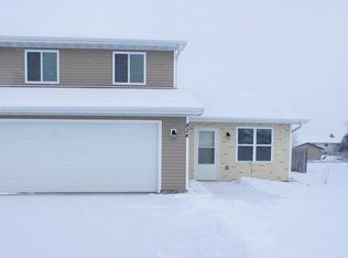 800 Songbird Ln, Stevens Point, WI 54482