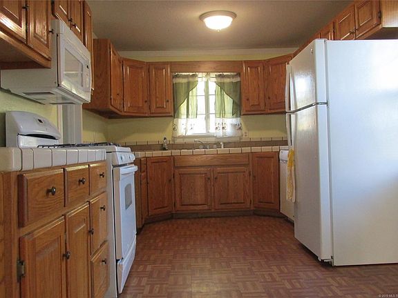 4th image of 617 N Crownpoint Dr