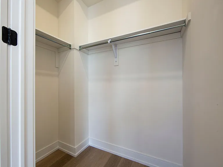 198 McRoberts Ave — Photo 12