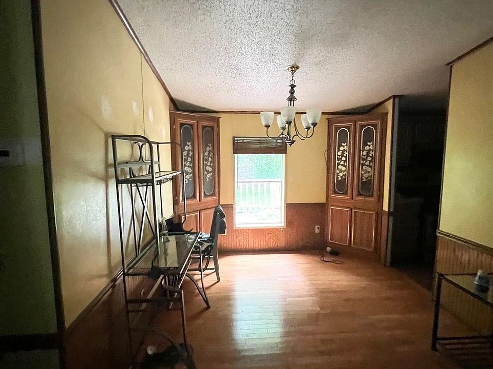 2nd image of 142 Will Hall Rd