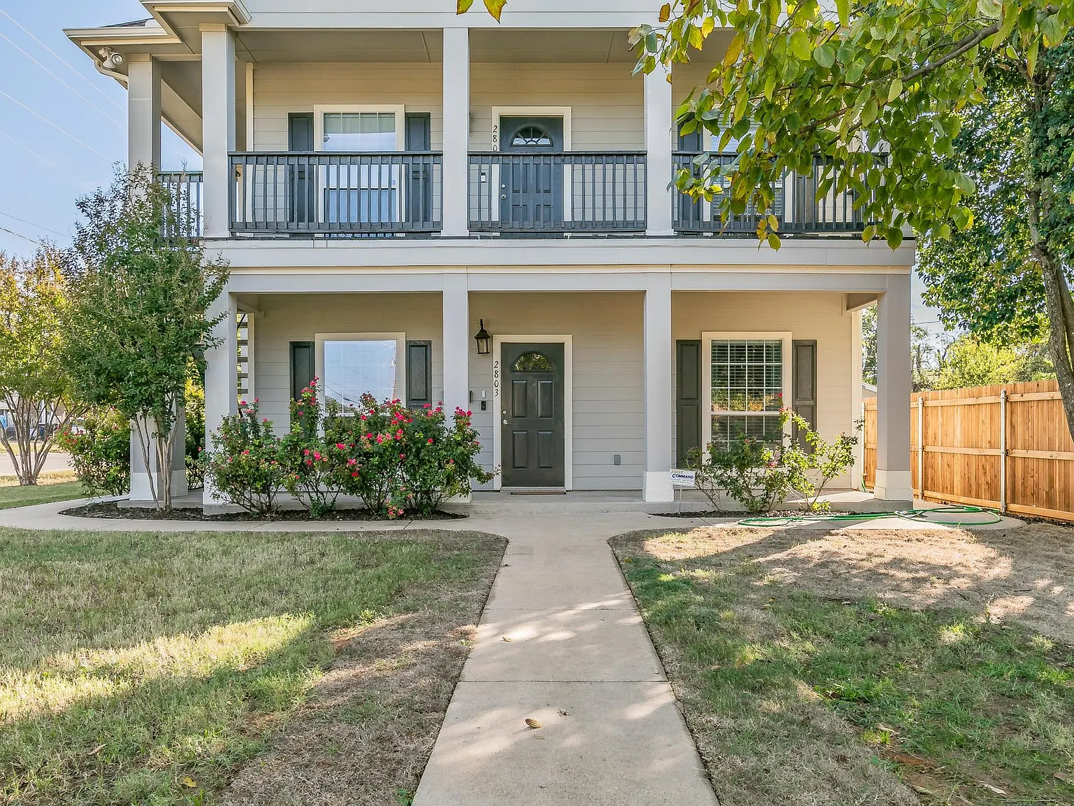 3 bed, 1200 sqft, $2,375 — Photo 4