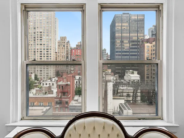 333 East 53rd Street image 3 of 8