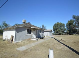 709 Market St, Pixley, CA