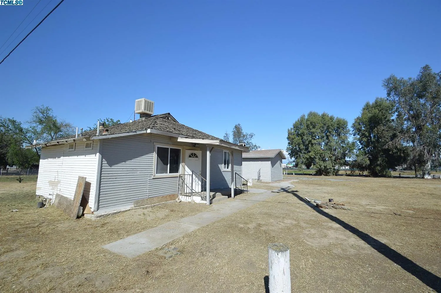 709 Market Road photo 1