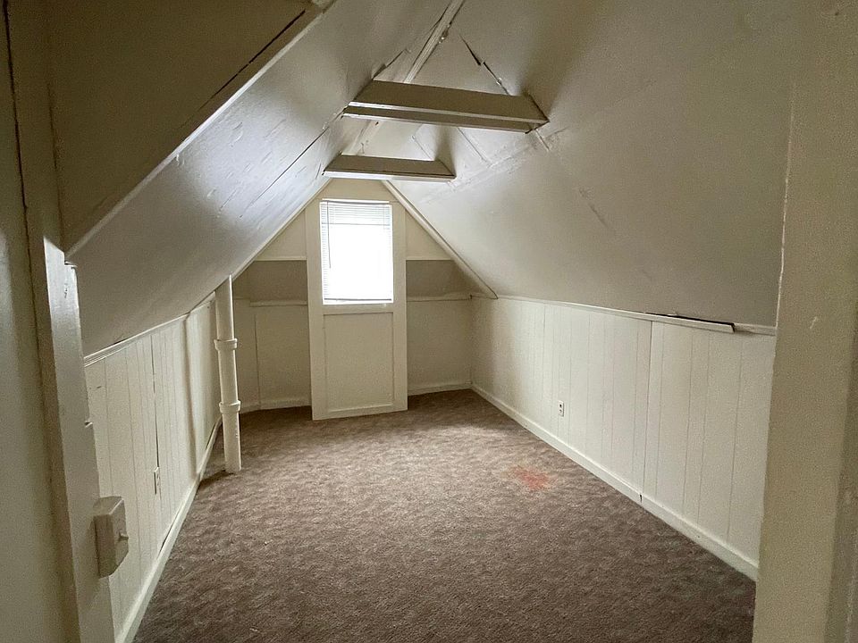 Building Photo 3