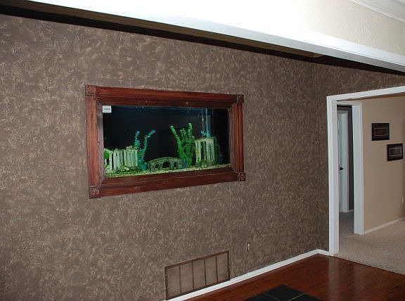 2nd image of 8407 Vicksburg Ave