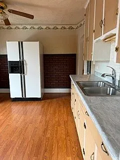 234 6th St Photo 1
