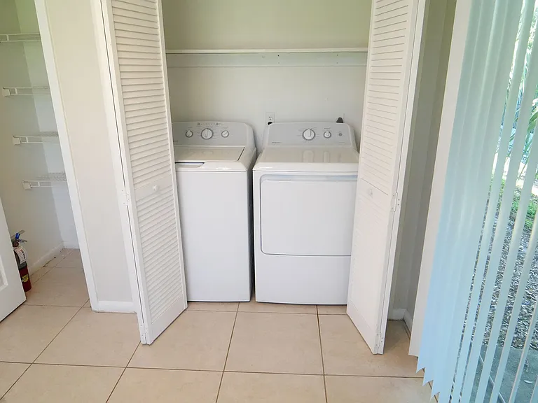 3210 S Bumby Ave — Photo 7