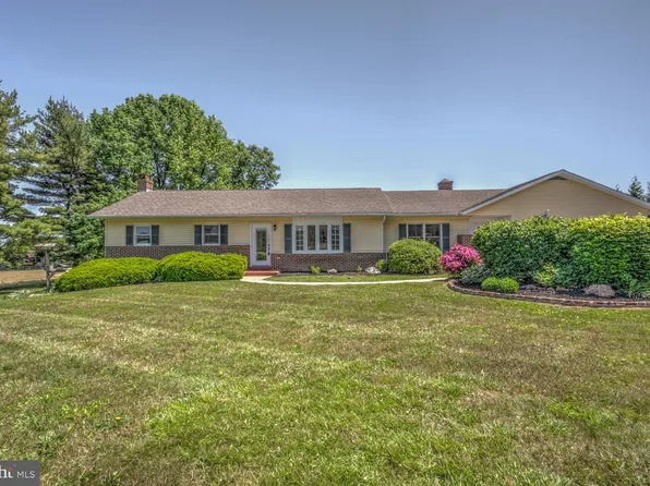 365 Fairview Rd, New Providence, PA 17560