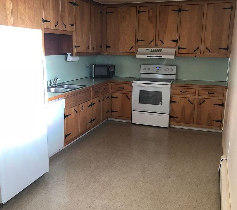 1st image of 935 Aurora Dr APT 1