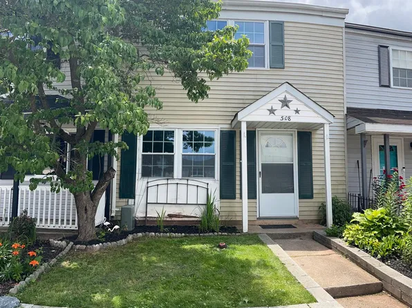 508 Daisy Dr, Taneytown, MD 21787