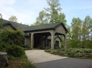 273 Hidden Lakes Rd, TOPTON, NC 28781