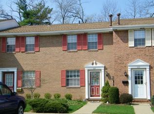 607 Newton Sq, Moon Twp, PA 15108