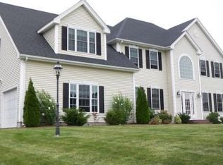 27 Mockingbird Ln, North Attleboro, MA 02760