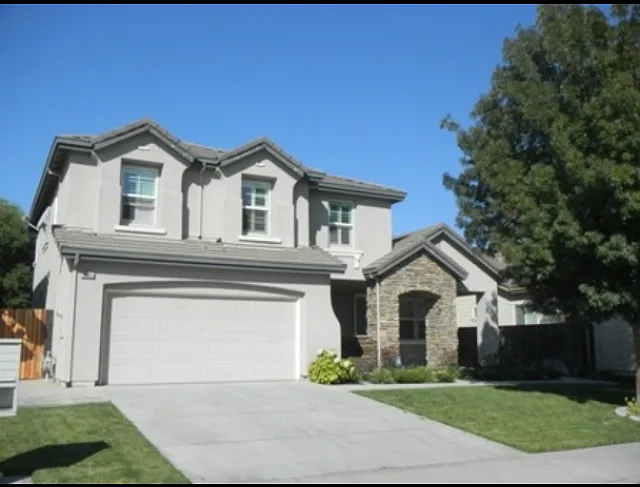 4665 Dandelion Loop photo 1