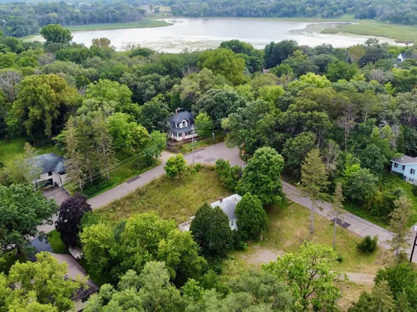 5345 Mayview Rd, Minnetonka, MN 55345