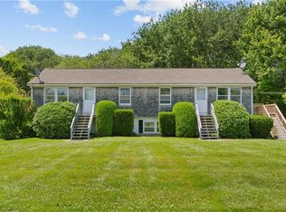 30-32 Prince Henry Ave, Portsmouth, RI 02871