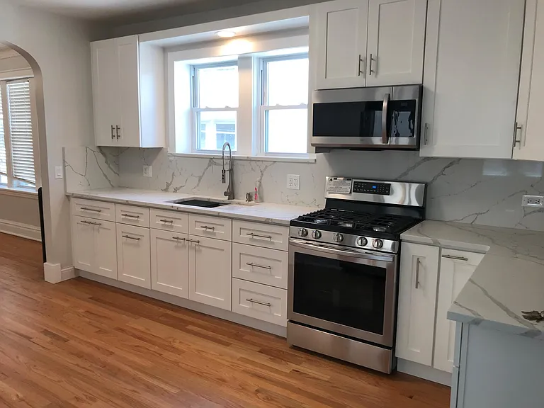 7361 N Hoyne Ave #2 — Photo 10