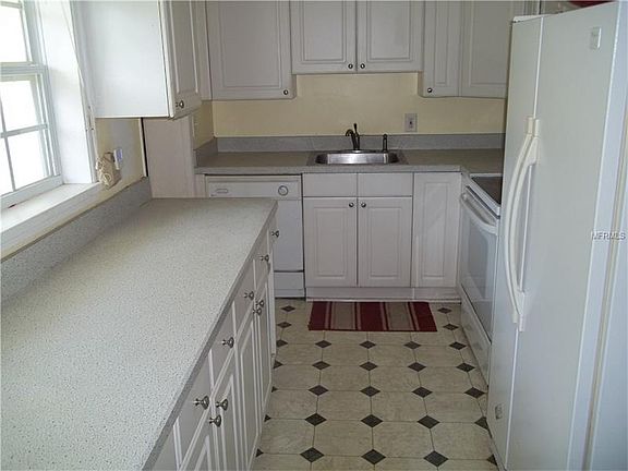 5th image of 800 Little Wekiwa Dr