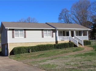 4964 Janet Way, Powder Springs, GA 30127