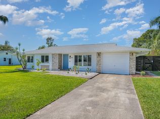 881 Riviera Dr NE, Palm Bay, FL 32905