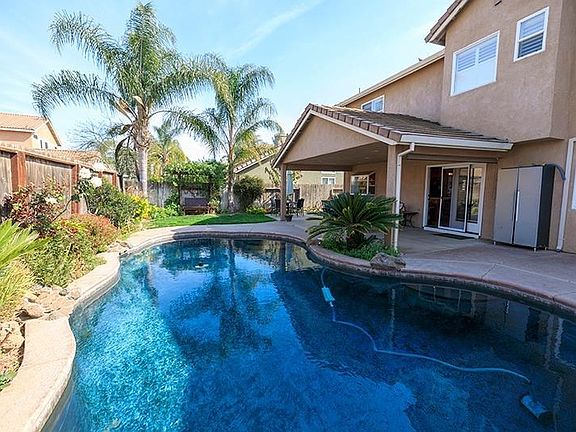 2nd image of 2545 Novi Dr