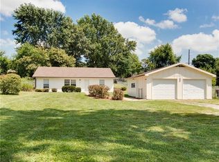 4409 Miller Rd, Saint Joseph, MO 64505