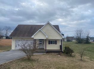 455 Morie Rd, Dandridge, TN 37725