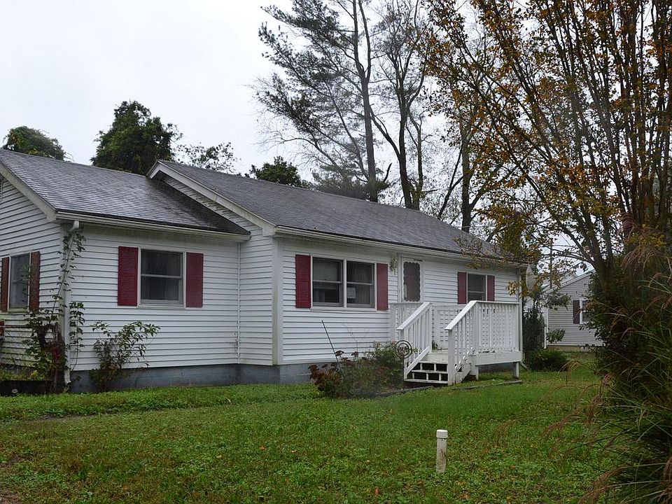 1st image of 2305 Abbott Dr